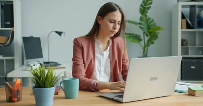 Zdrowie psychiczne w pracy - jak dbać o siebie w środowisku zawodowym